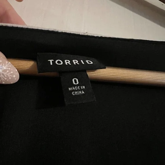 Torrid, black and white striped midi dress size 0 - Picture 3 of 4